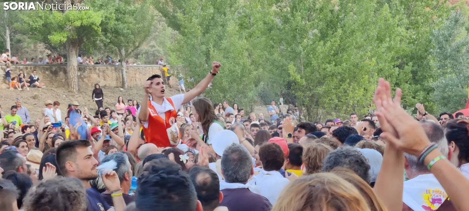 Foto 2 - Mi amor sanjuanero: pedida de mano al son de la Banda en San Polo