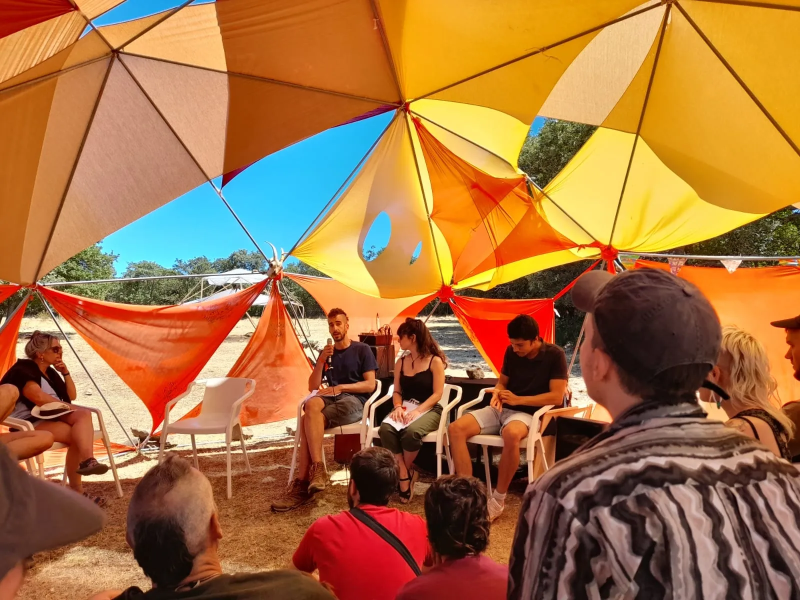Foto 7 - Castilfr&iacute;o multiplica por 20 su poblaci&oacute;n gracias al &lsquo;Trashumantesfestival&rsquo;