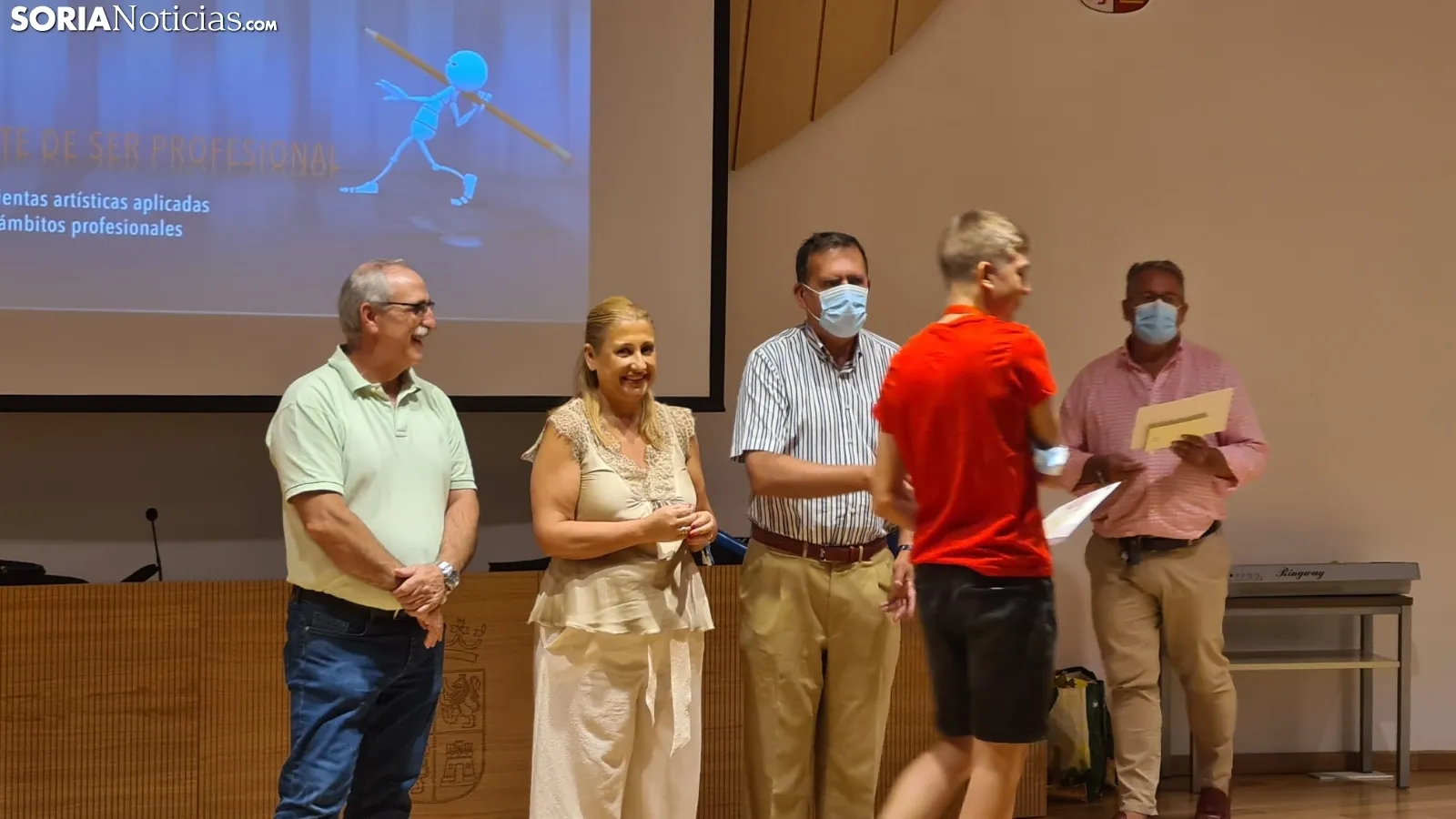 Entrega de diplomas del IV Campus de Profundización científica en Humanidades y Ciencias Sociales de Castilla y León. /SN