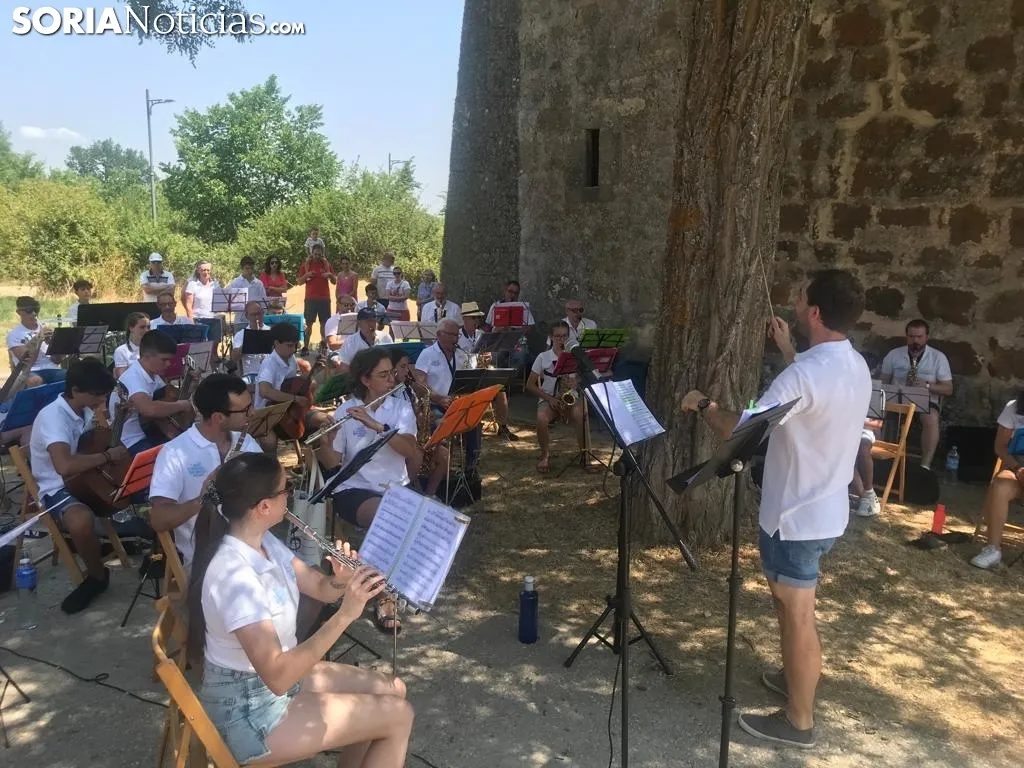 Concierto de la Banda Municipal de Música de Golmayo en Carbonera.