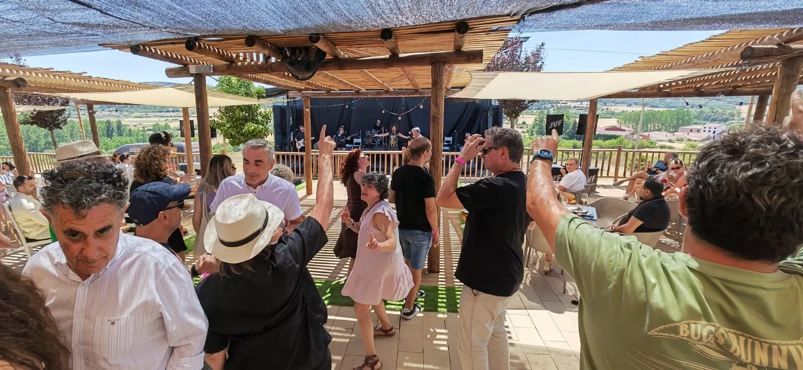 Actuación de la Banda Sabinera en el Hotel La Barrosa de Abejar. /SN