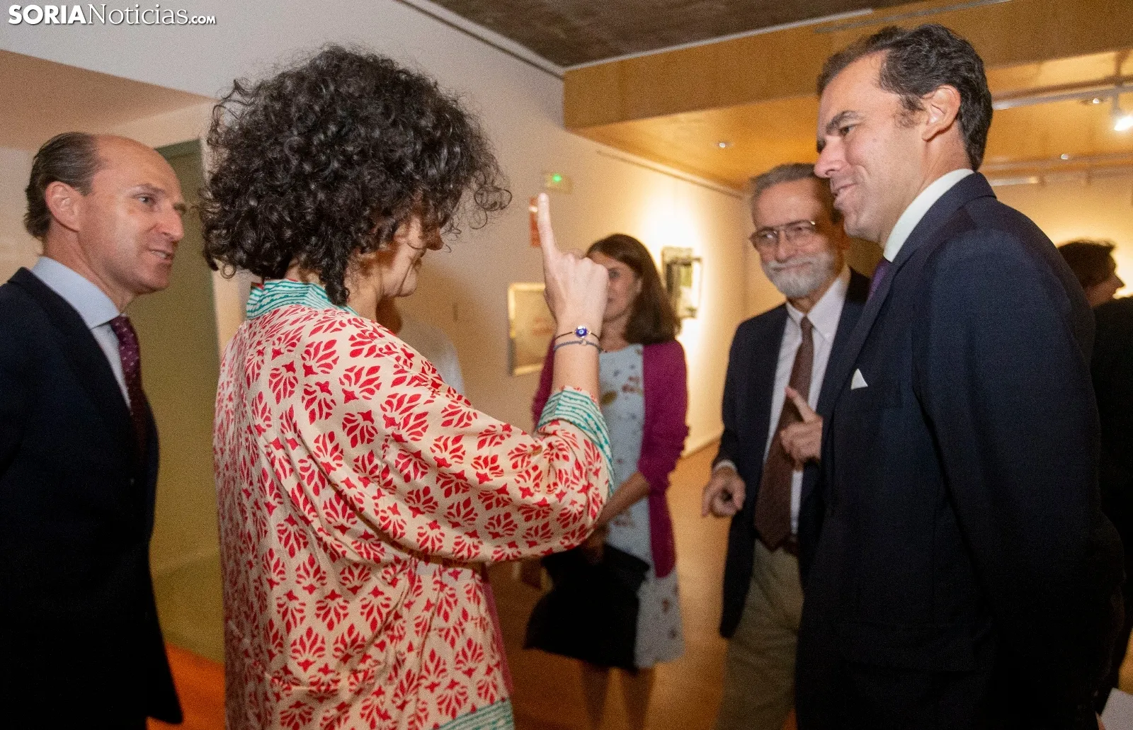Una imagen de la apertura de la muestra. /Julián García