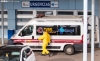 Una ambulancia a la entrada de Urgencias en el Santa Bárbara. /Viksar Fotografía