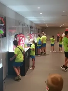 Foto 3 - En im&aacute;genes: La visita del campus del S. D. Almaz&aacute;n al Wanda Metropolitano