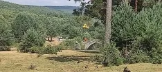 El helicóptero de la Junta, con base en Garray, repostando agua. 