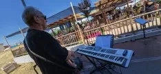 Actuación de la Banda Sabinera en el Hotel La Barrosa de Abejar. /SN