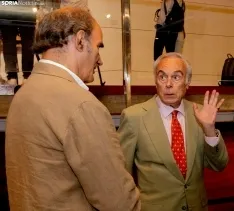 Una imagen de la apertura de la muestra. /Julián García