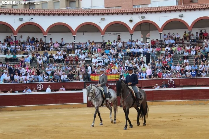 Im&aacute;genes de la corrida del S&aacute;bado Ag&eacute;s