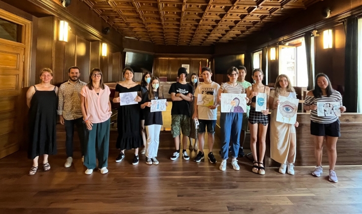 Soria pone cara a los monstruos del maltrato