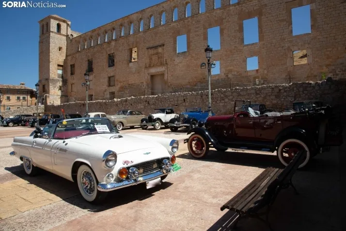 Coches antiguos Berlanga 2022  