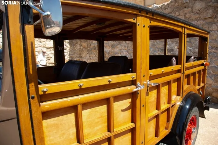 Coches antiguos Berlanga 2022  