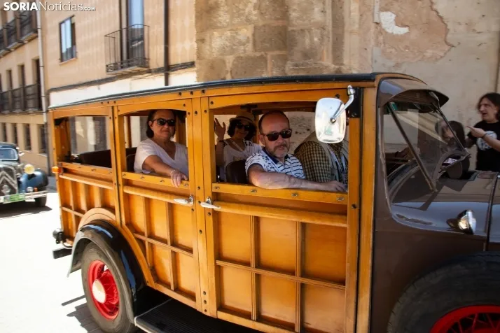Coches antiguos Berlanga 2022  