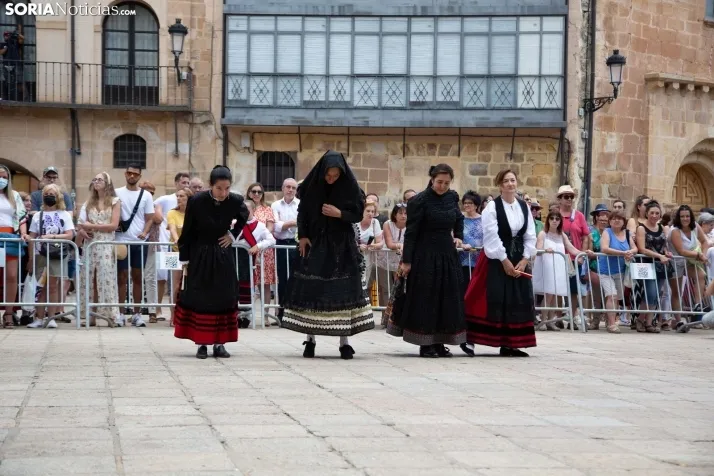 Pleitesía a la Virgen de La Blanca