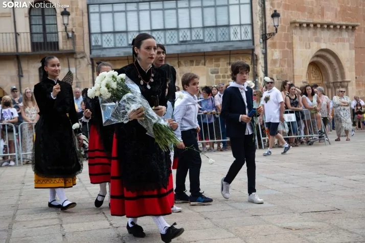 Pleitesía a la Virgen de La Blanca