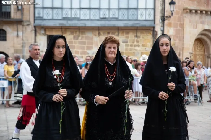 Pleitesía a la Virgen de La Blanca