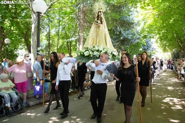 Pleitesía a la Virgen de La Blanca