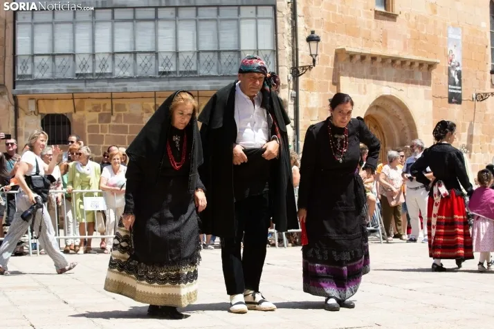 Pleitesía a la Virgen de La Blanca