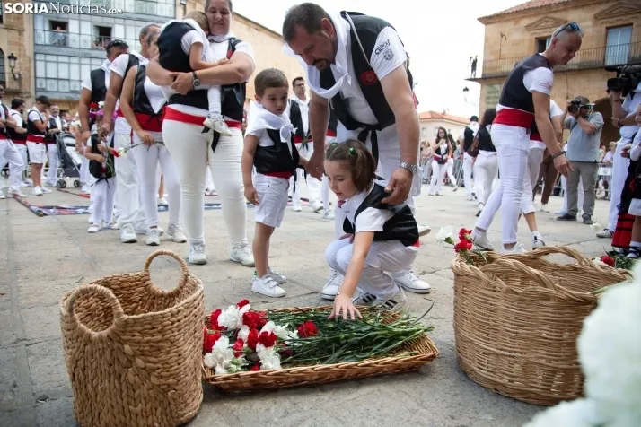 Pleitesía a la Virgen de La Blanca