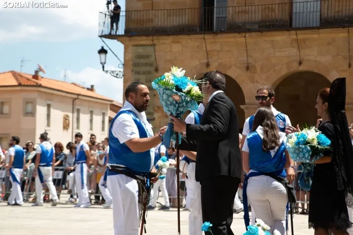 Pleitesía a la Virgen de La Blanca