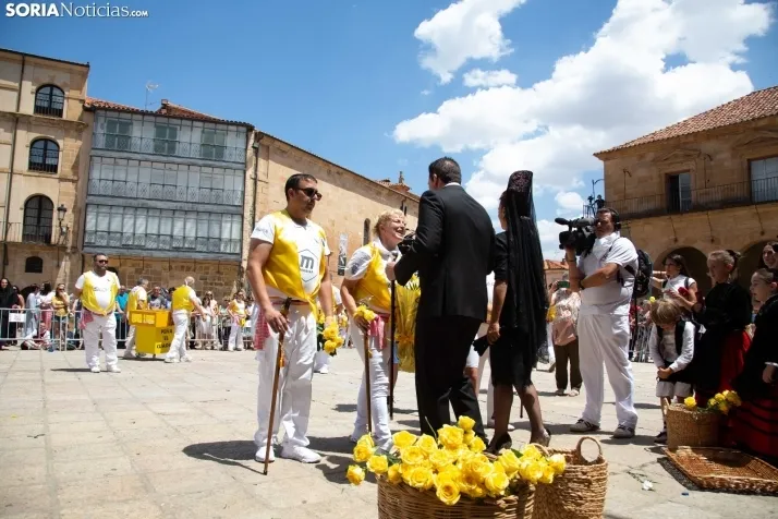 Pleitesía a la Virgen de La Blanca