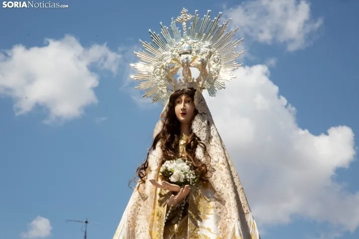 Pleitesía a la Virgen de La Blanca