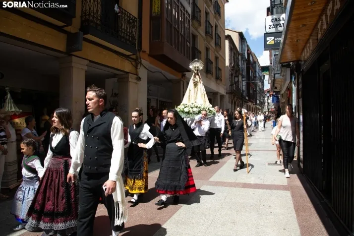 Pleitesía a la Virgen de La Blanca