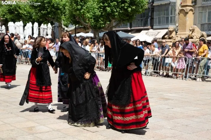 Pleitesía a la Virgen de La Blanca