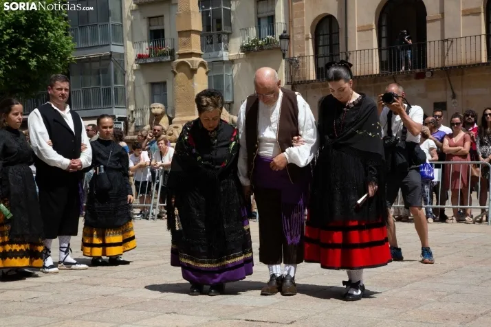 Pleitesía a la Virgen de La Blanca