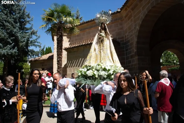Pleitesía a la Virgen de La Blanca
