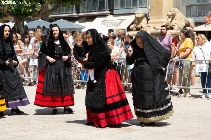 Pleitesía a la Virgen de La Blanca