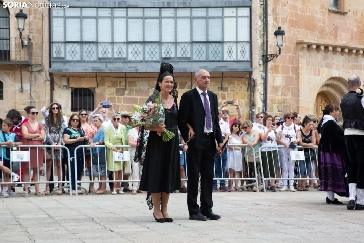 Pleitesía a la Virgen de La Blanca