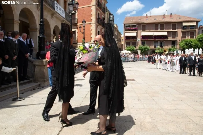 Pleitesía a la Virgen de La Blanca