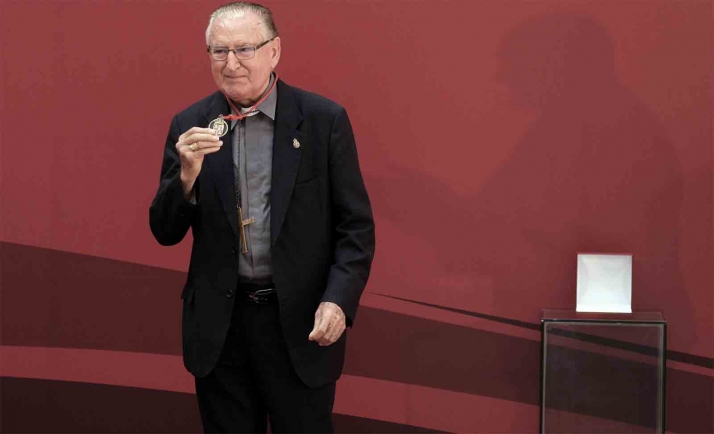 Medalla al Mérito Profesional de Castilla y León al obispo y misionero Nicolás Castellanos Franco