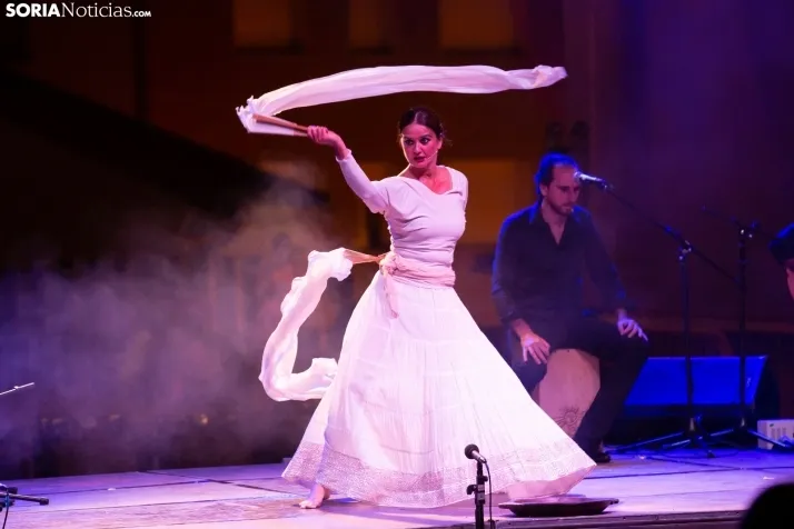 Fusión flamenca e india en Almazán