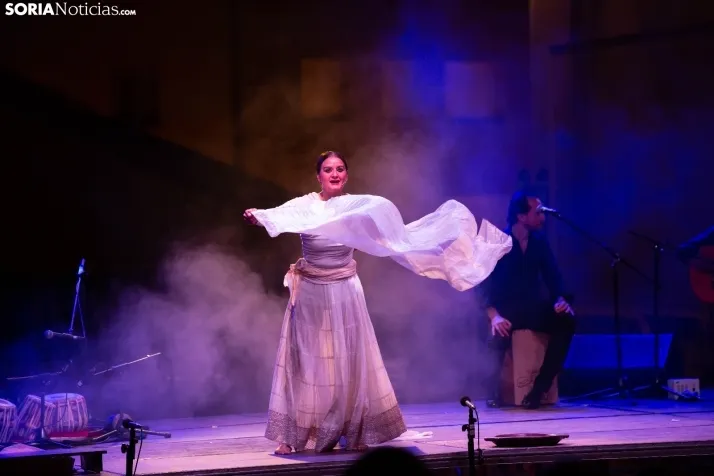 Fusión flamenca e india en Almazán