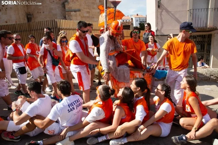 Multitudinaria bajada a Las Bailas 