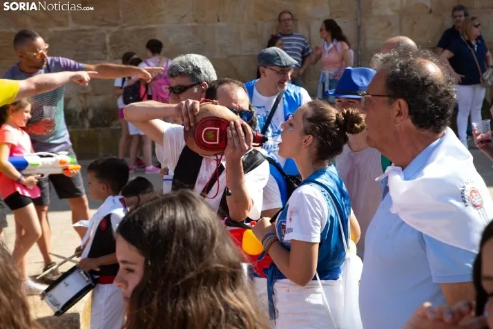 Multitudinaria bajada a Las Bailas 