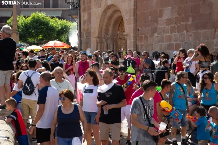 Multitudinaria bajada a Las Bailas 