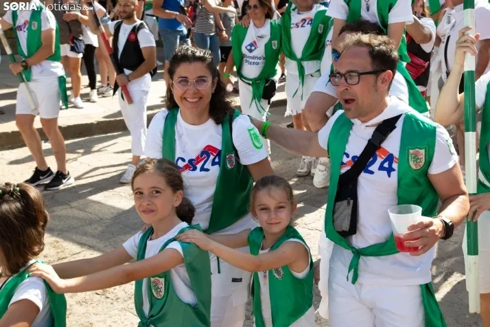 Multitudinaria bajada a Las Bailas 