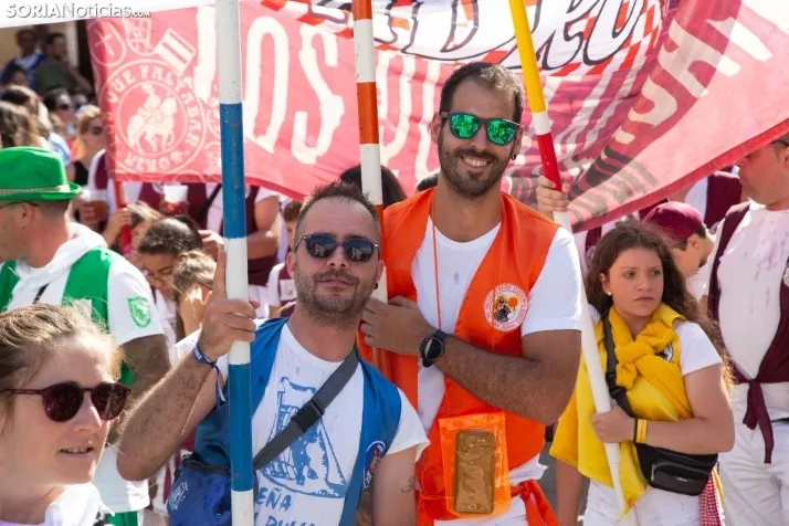 Multitudinaria bajada a Las Bailas 