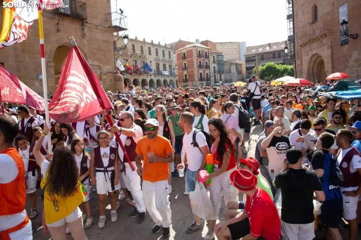 Multitudinaria bajada a Las Bailas 