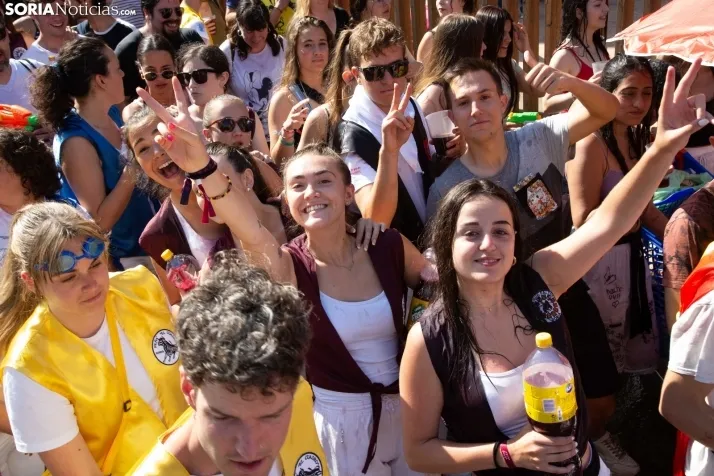Multitudinaria bajada a Las Bailas 
