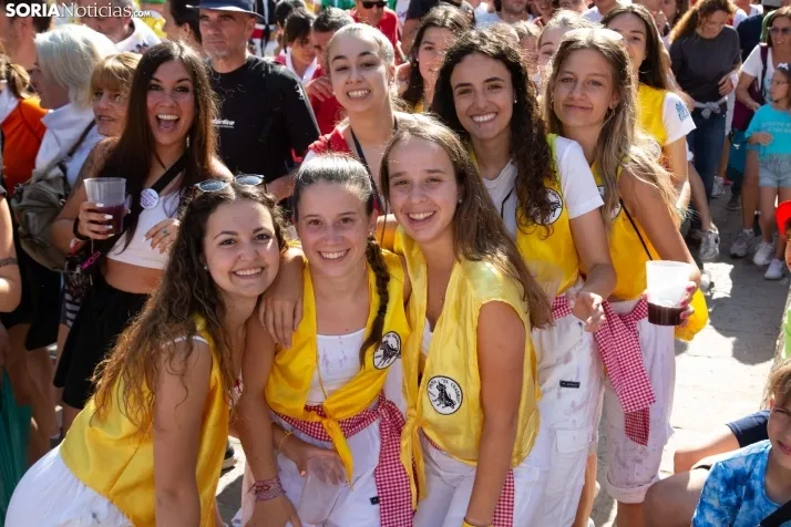 Multitudinaria bajada a Las Bailas 