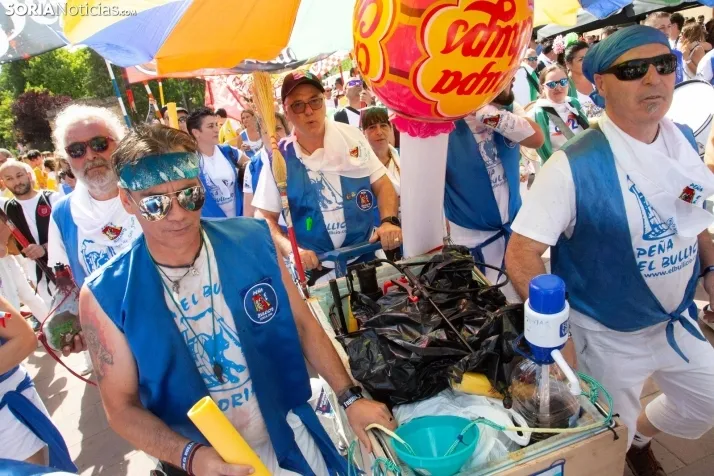 Multitudinaria bajada a Las Bailas 