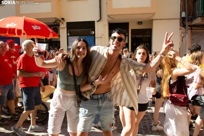 Multitudinaria bajada a Las Bailas 