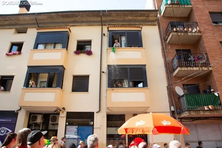 Multitudinaria bajada a Las Bailas 