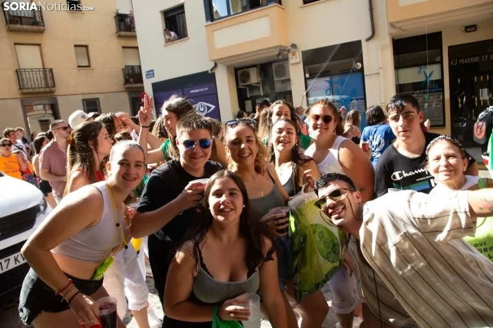 Multitudinaria bajada a Las Bailas 