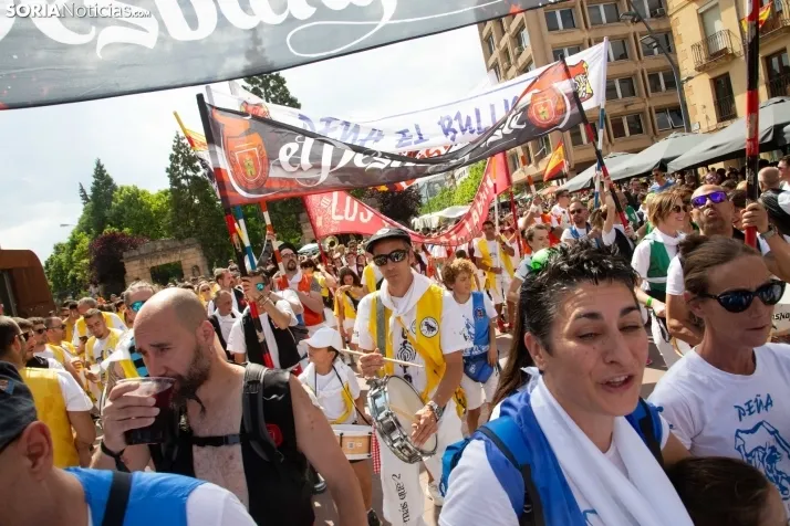 Multitudinaria bajada a Las Bailas 