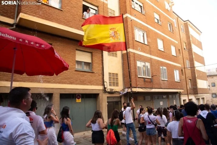 Multitudinaria bajada a Las Bailas 