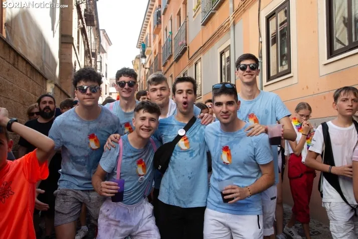 Multitudinaria bajada a Las Bailas 